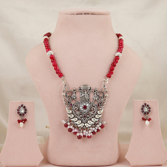 Manohari Doli Mesh Silver Necklace