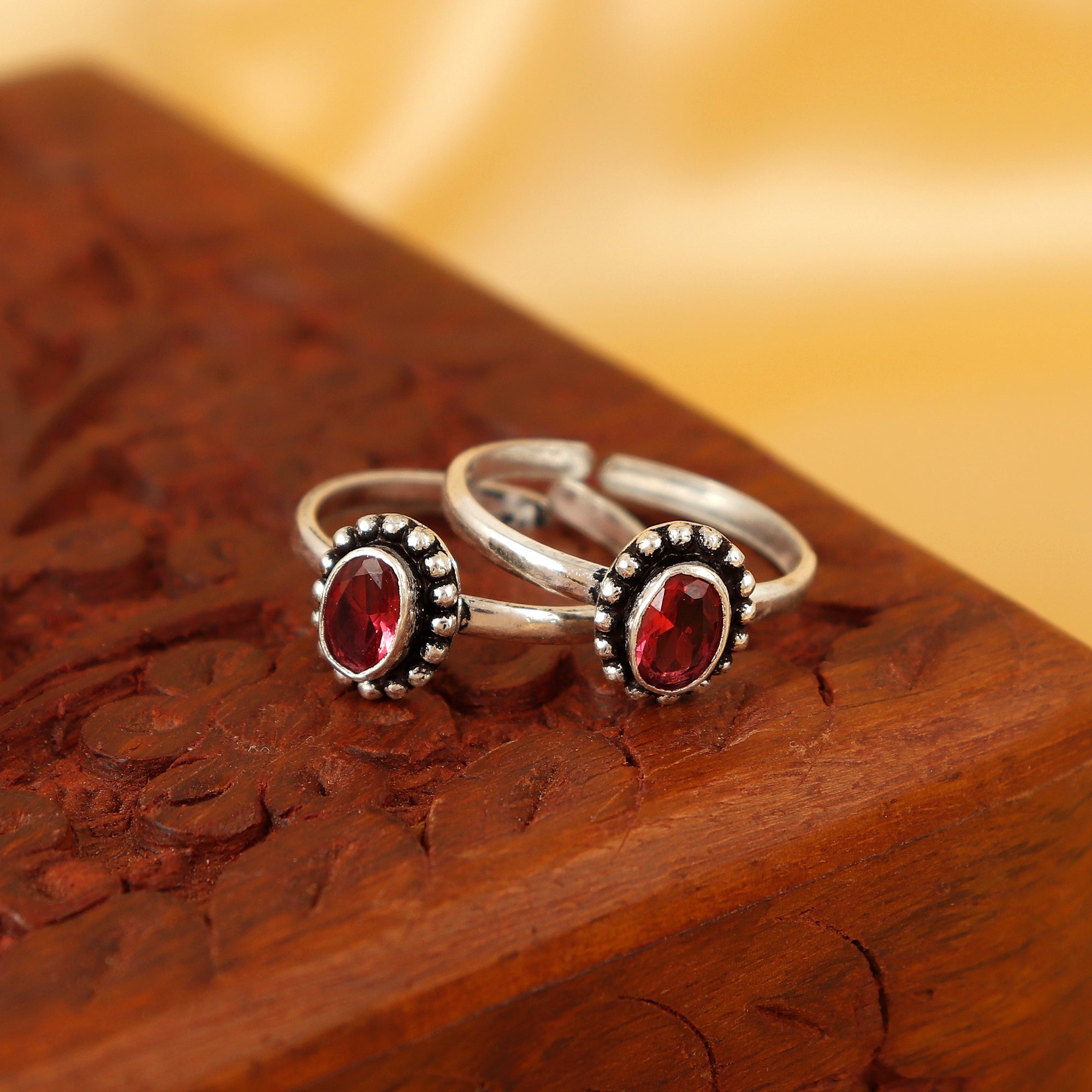 Oval Shape Rava Silver Toe Ring