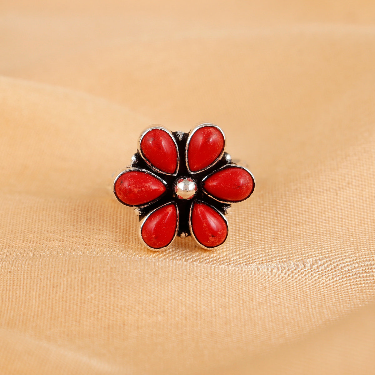 Pota Blossom Shine Silver Ring For Women