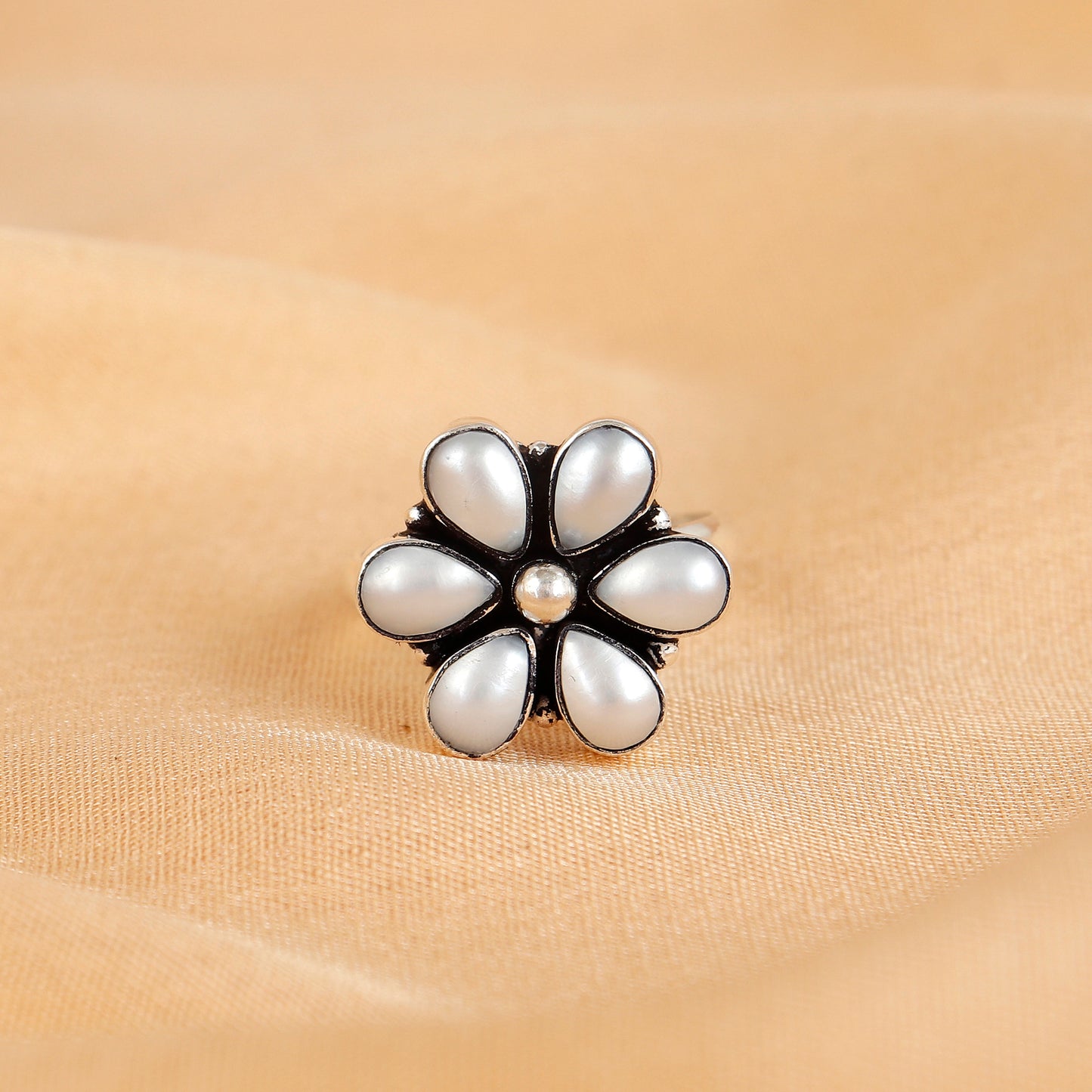 Pearl Blossom Shine Silver Ring For Women