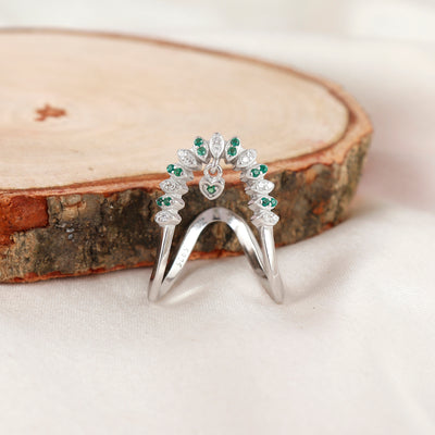 Sparkle Emerald Silver Vanky Ring