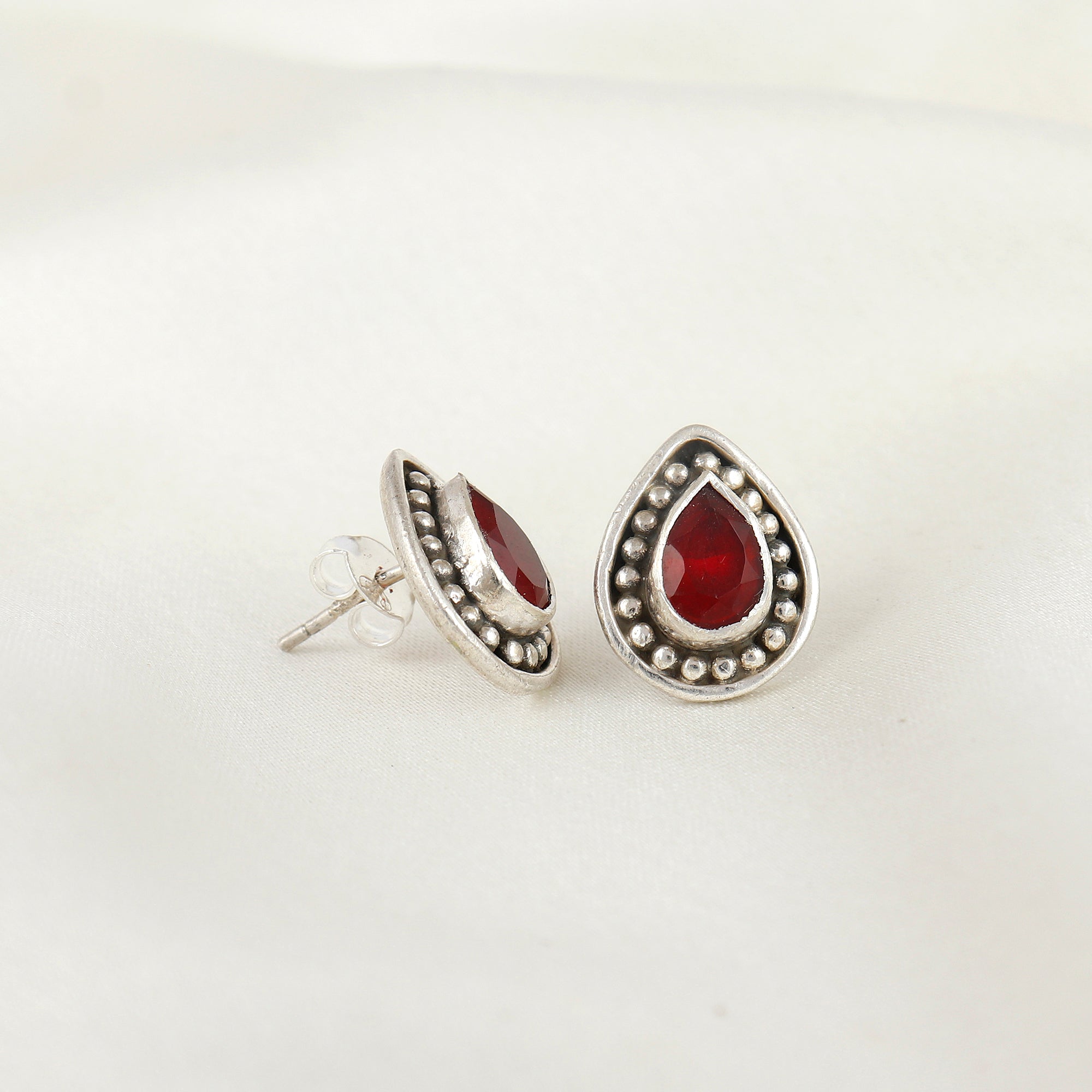 Paan Rava Royale Silver Earring