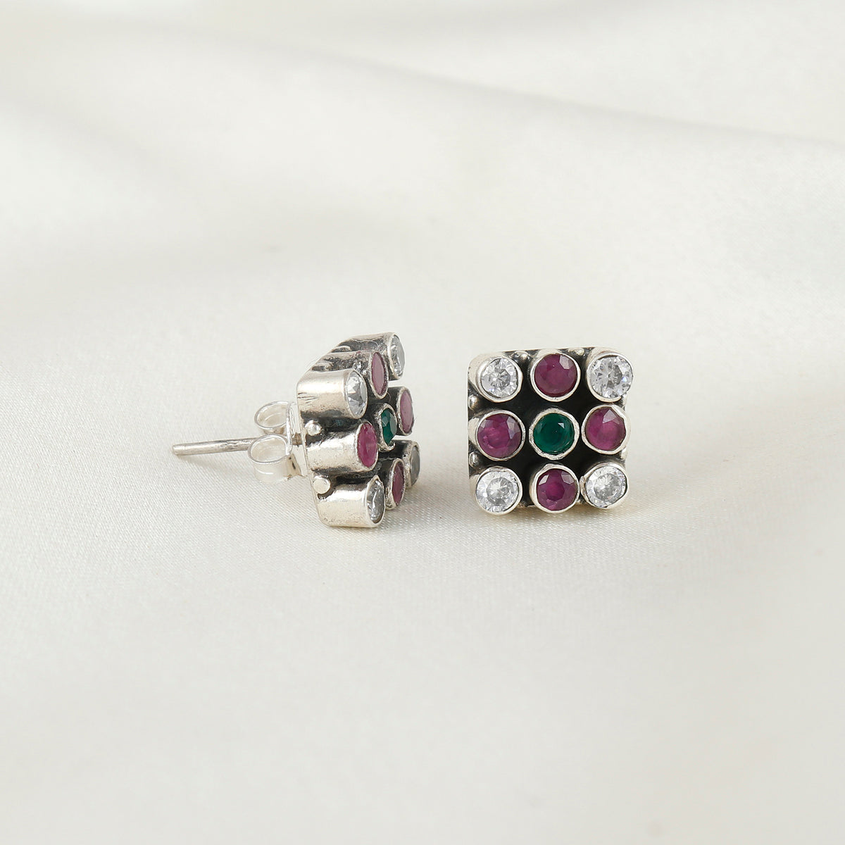 Nova Shine Silver Stud