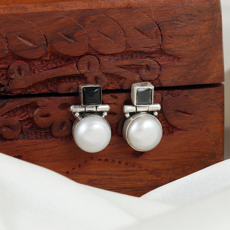 Silver Pearl Mirage Earring