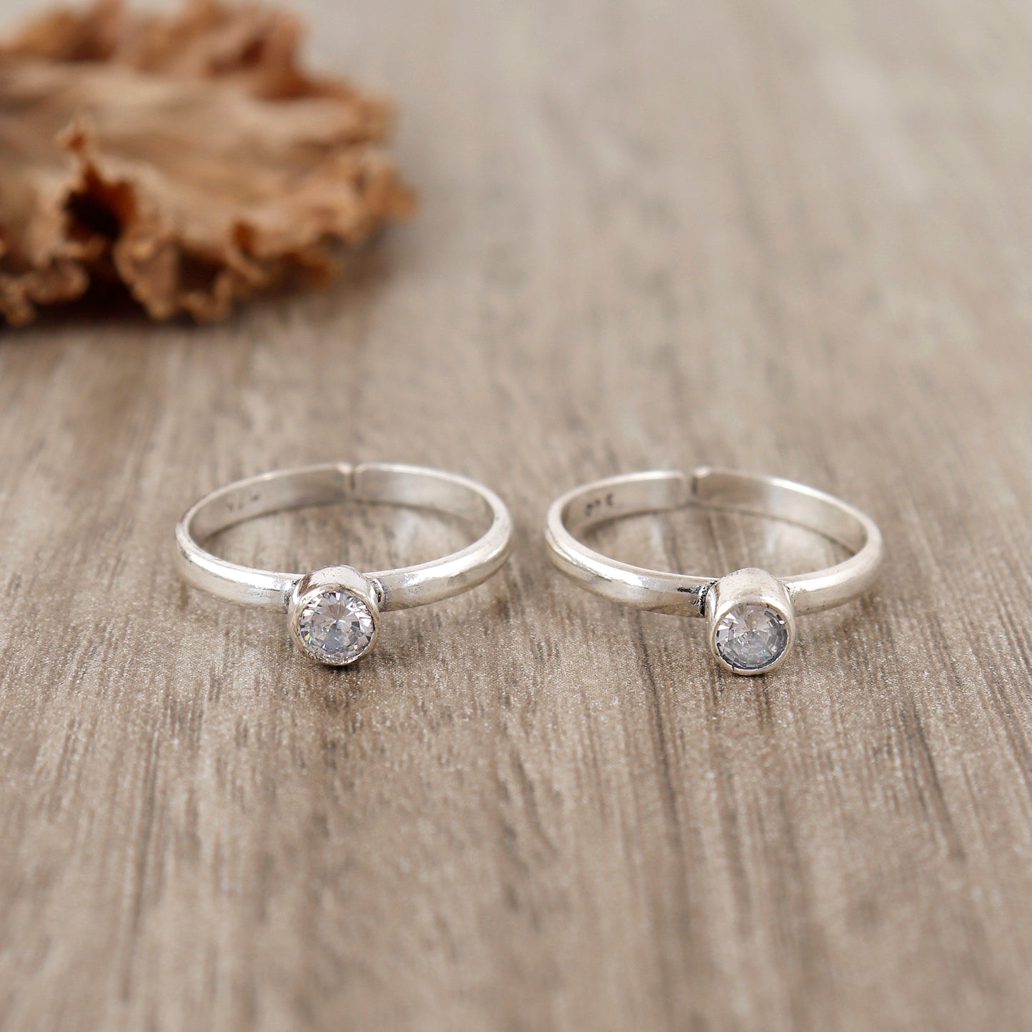 Moonlight Circle Silver Toe Ring