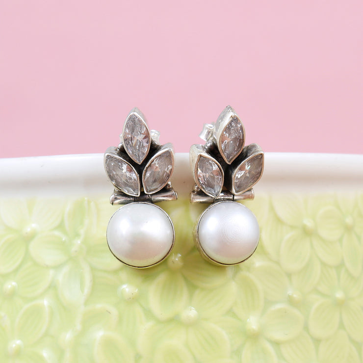 Pearl Leaf Elegance Earrings