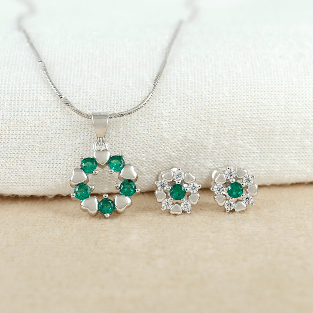 Emerald Heart Halo Silver Pendant Set