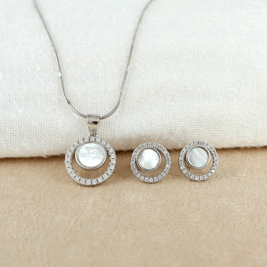 Silver Halo Pearl Pendant Set