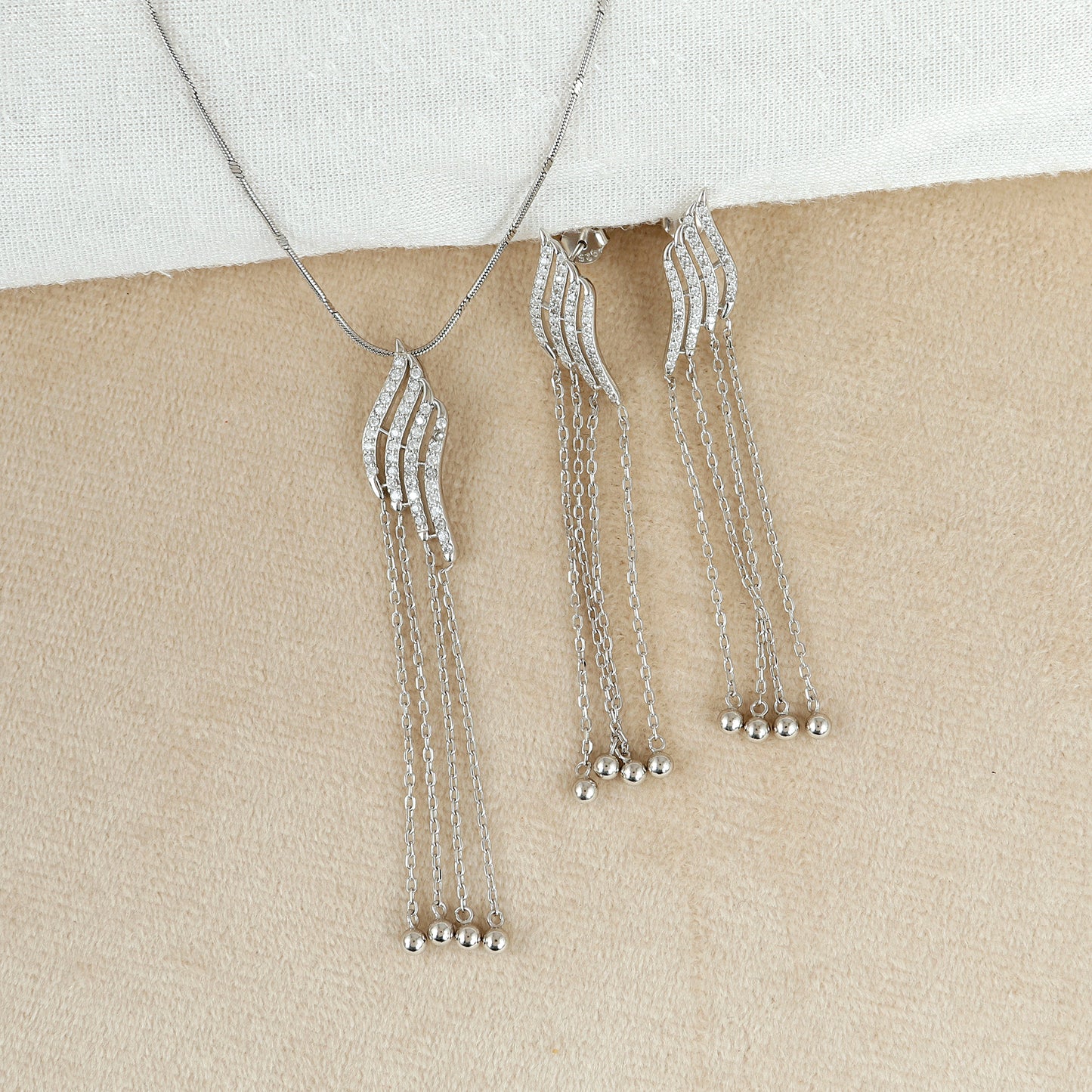 Opulent Sparkle Statement Silver Pendant Set