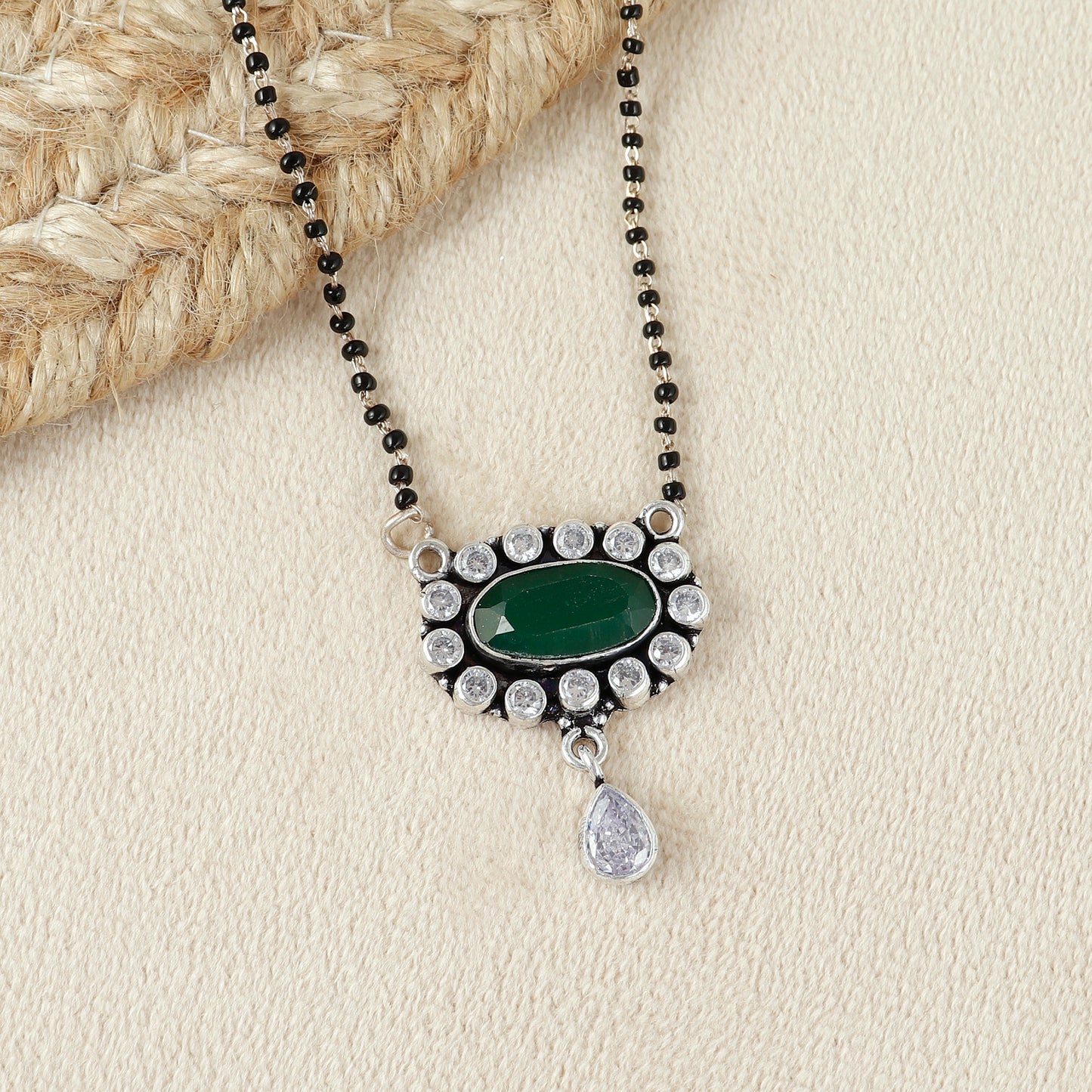 Jadau Silver Oval Mangalsutra