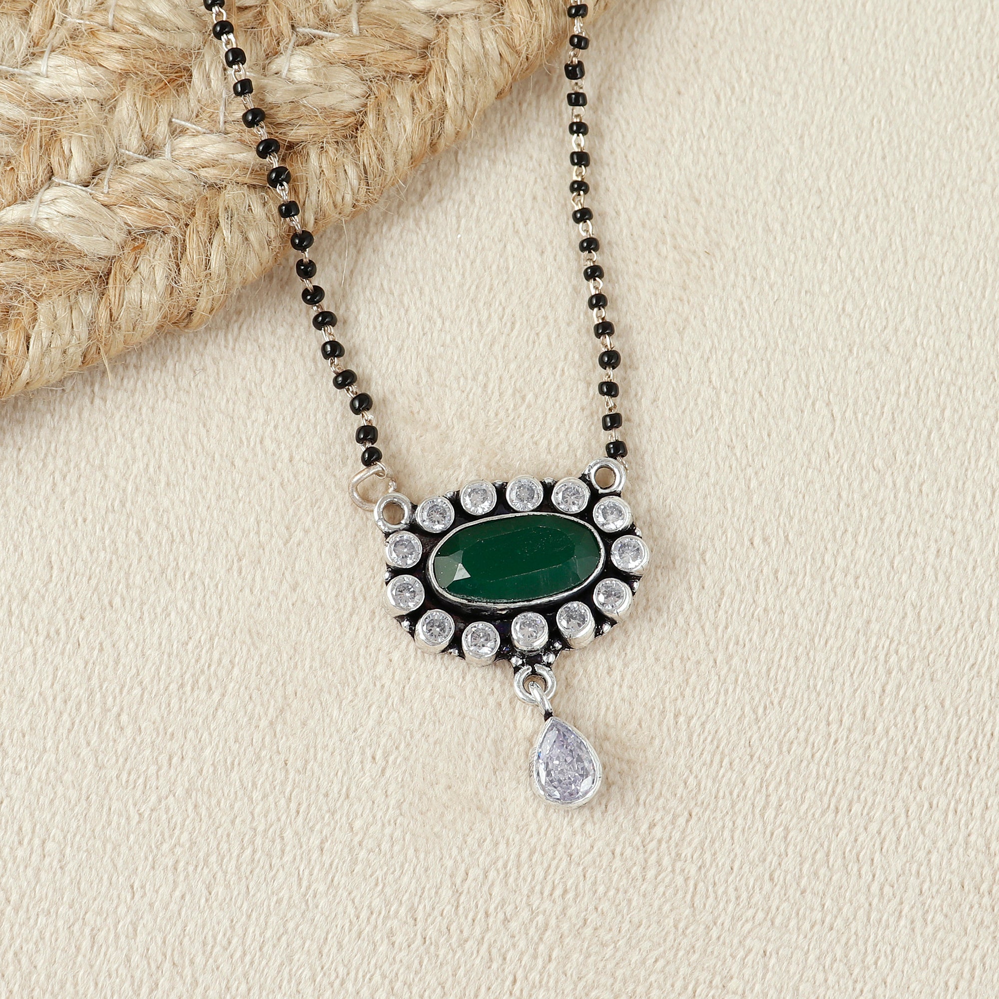 Jadau Silver Oval Mangalsutra