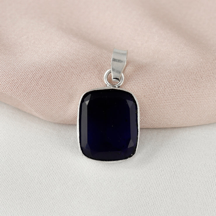 Mesmerizing Gemstone Silver Pendant