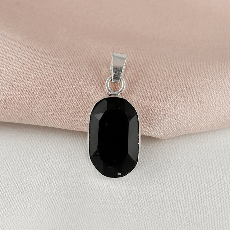 Jadau Oval Silver Pendant