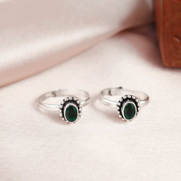 Green Oval Shape Rava Silver Toe Ring