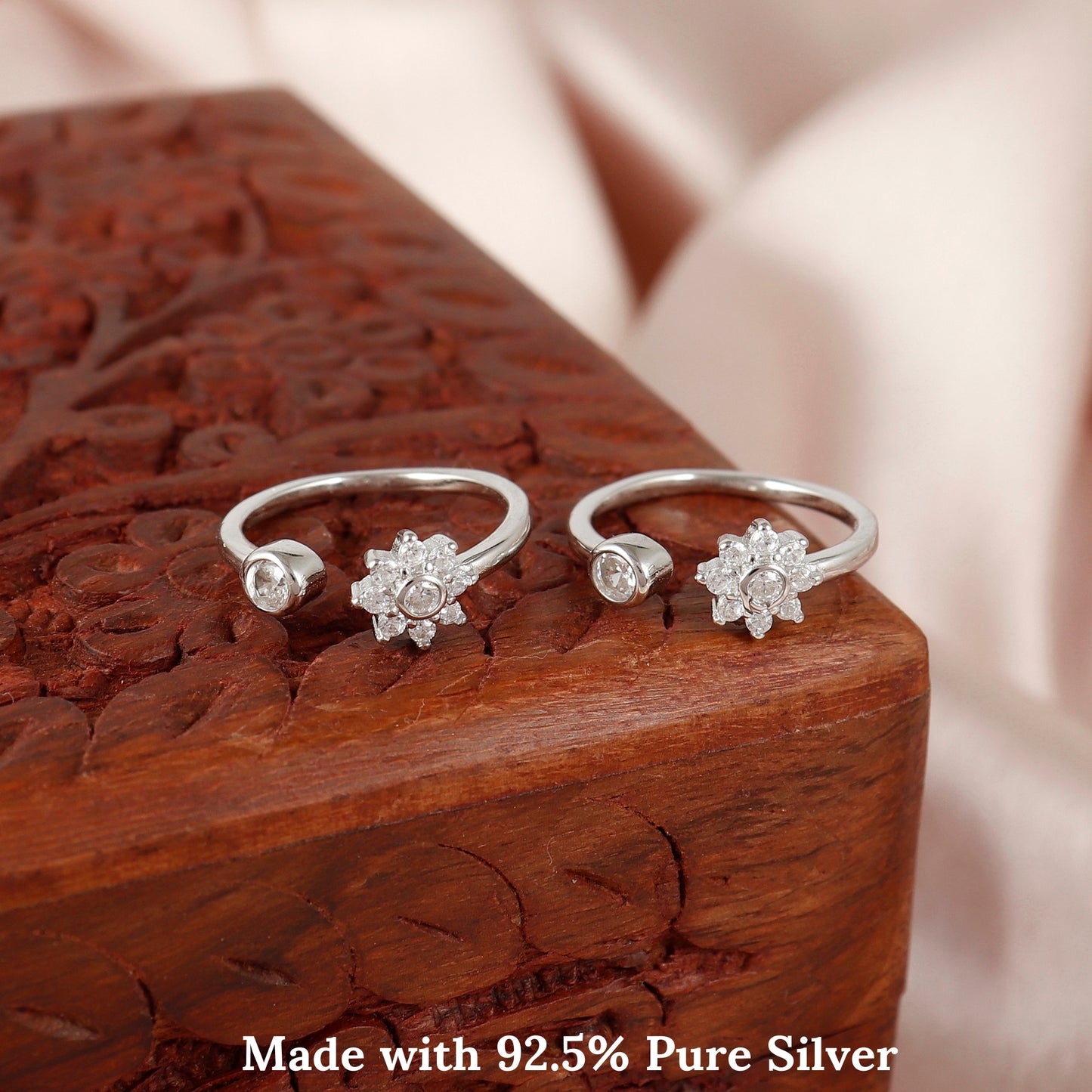 Mini Sun Blossom Silver Toe Ring