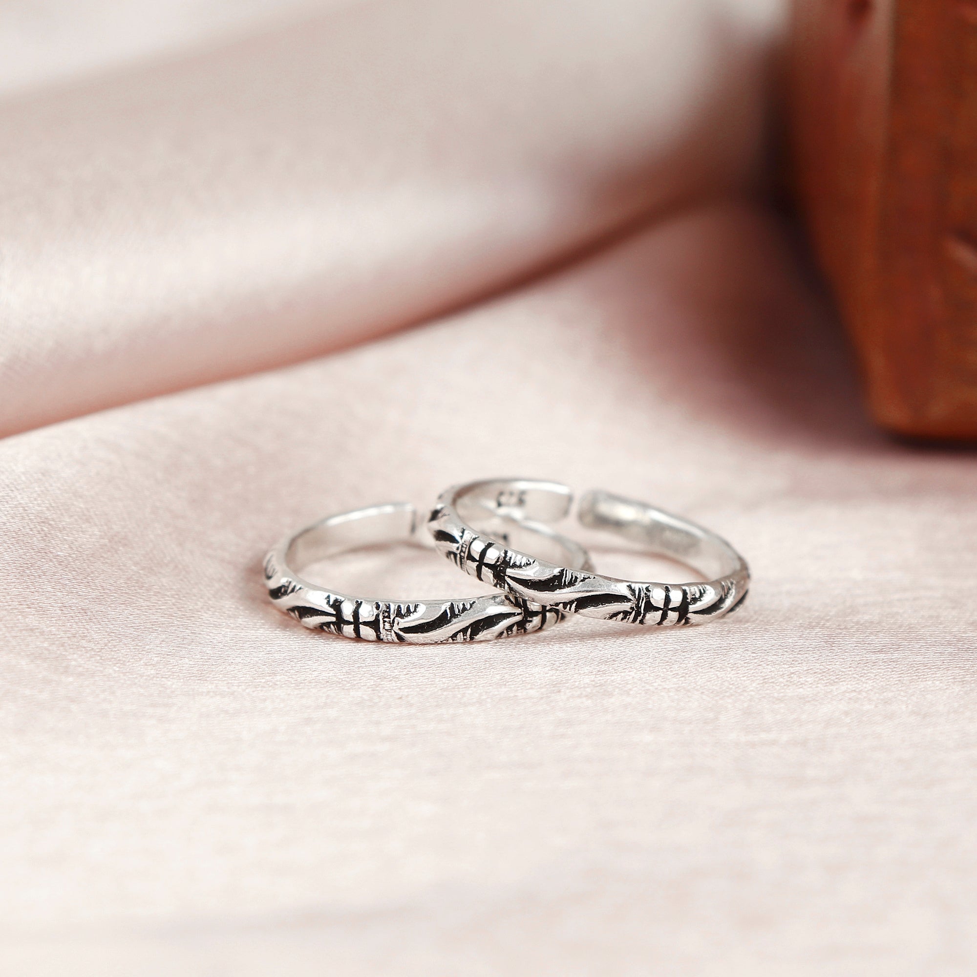 Ocean Wave Silver Band Toe Ring