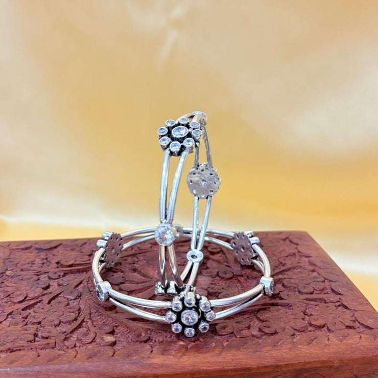 Roohani Floral Pure Silver Bangle