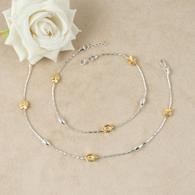 Royal Bloom Dual-Tone Silver Anklet