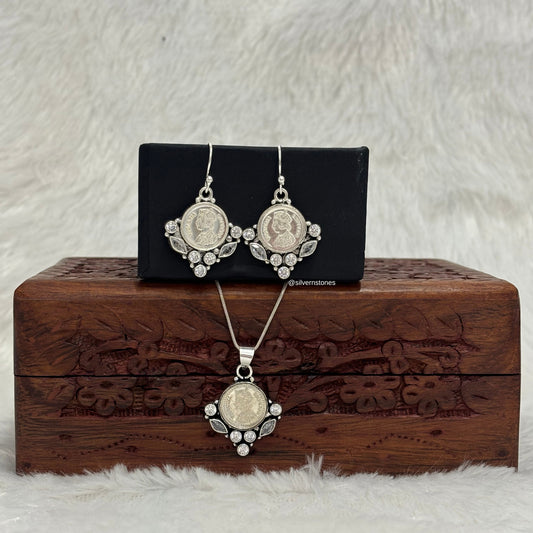 Vintage Majesty Coin Pendant Silver Set